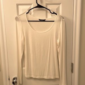 white long sleeve comfy pull over scoop neck/lightweight